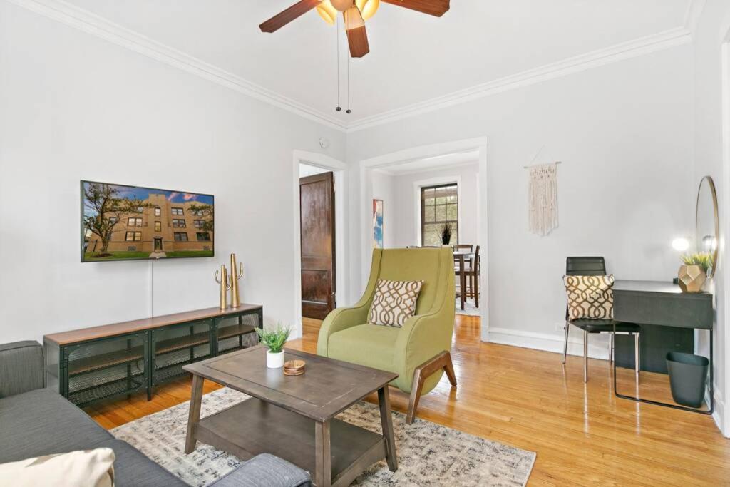 Well-Furnished 1Br Apt In Popular Spot - Belmont J3 Chicago Exteriér fotografie